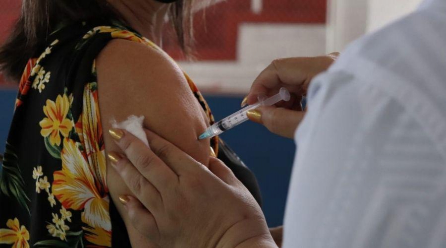 ​Vila Velha começa a vacinar neste sábado trabalhadores industriais