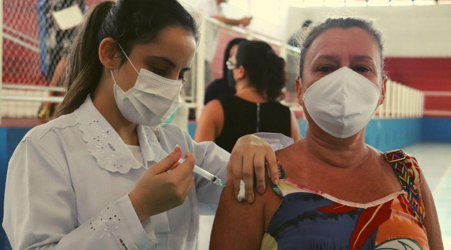 ​Vila Velha abre agenda nesta sexta para vacina contra a gripe